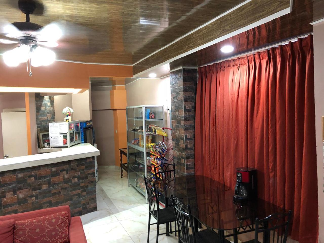 סן פדרו סולה Hotel Guest House Inn מראה חיצוני תמונה